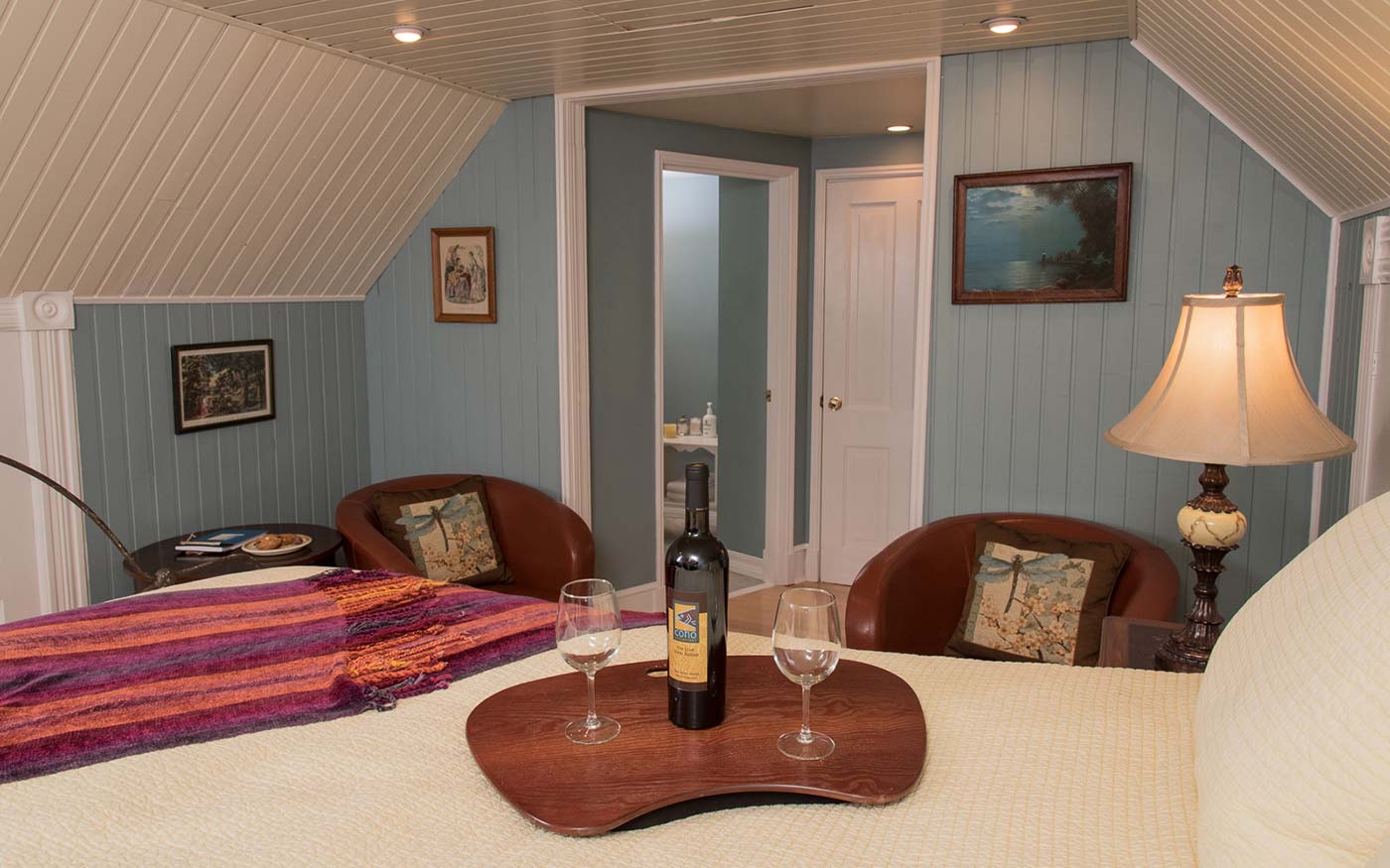 Enjoy cozy and romantic accommodations at our San Juan Island Bed and Breakfast