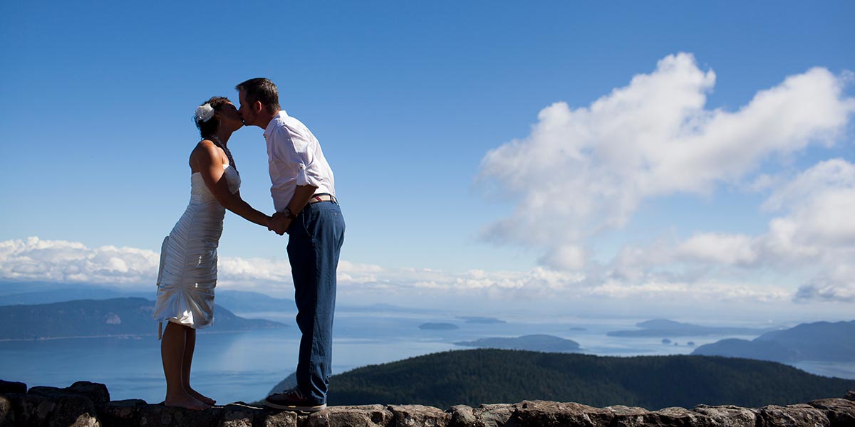 Couple enjoying our elopement packages in Washington State for a beautiful and intimate ceremony in the SAn Juan Islands