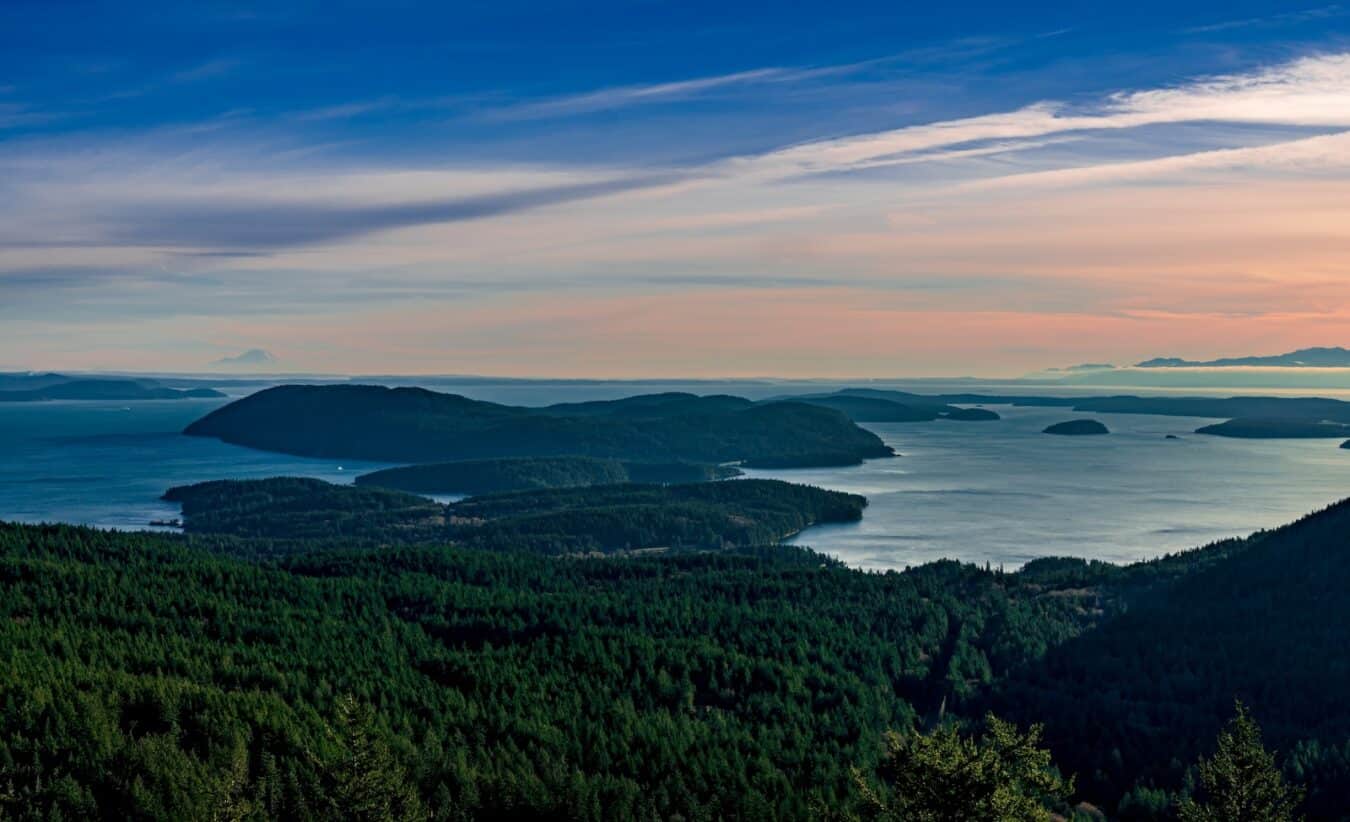 The San Juan Islands in Washington State are among the most beautiful destinations in the United States. These islands located in the Salish Sea.